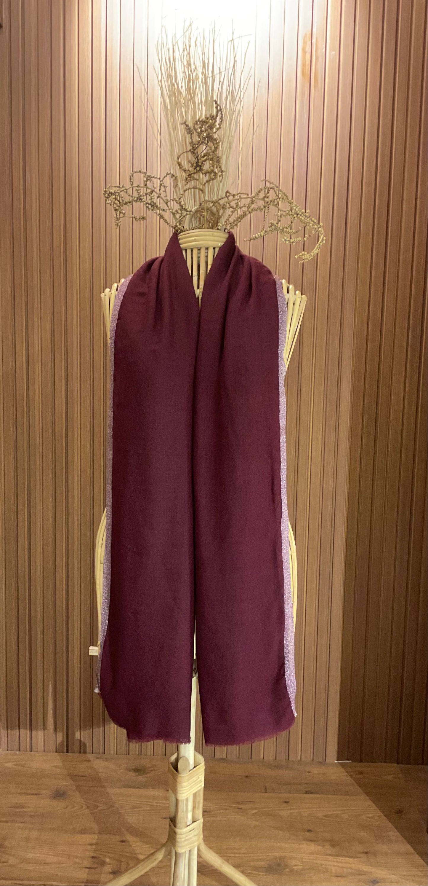 The Traditional Zardozi Hand Emberoidery Paisley Stole Set